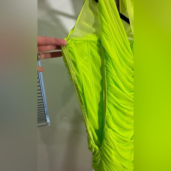 NWT House of CB Adrie Neon Green Gathered Mini Dress Small - Picture 9 of 16